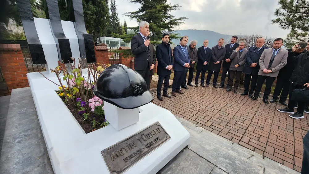 METİN TÜRKER MEZARI BAŞINDA ANILDI