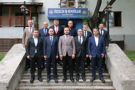KTSO YÖNETİM KURULU’NDAN ÖZÇELİK-İŞ SENDİKASI KARABÜK ŞUBESİ’NE ZİYARET