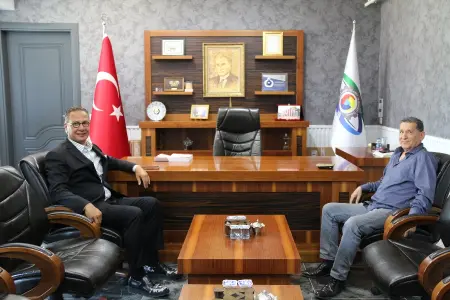 İŞ İNSANI OKUR’DAN MECLİS BAŞKANI ÇEBİ’YE ZİYARET