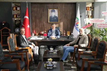 YILMAZ VE OKTA’DAN BAŞKAN AYAR’A HAYIRLI OLSUN ZİYARETİ